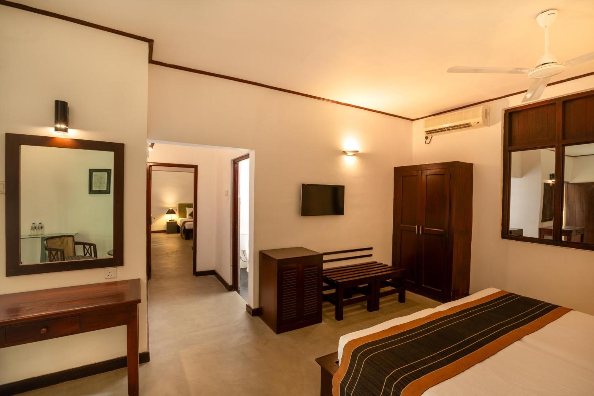 Kassapa Lions Rock Hotel Sigiriya Exterior foto